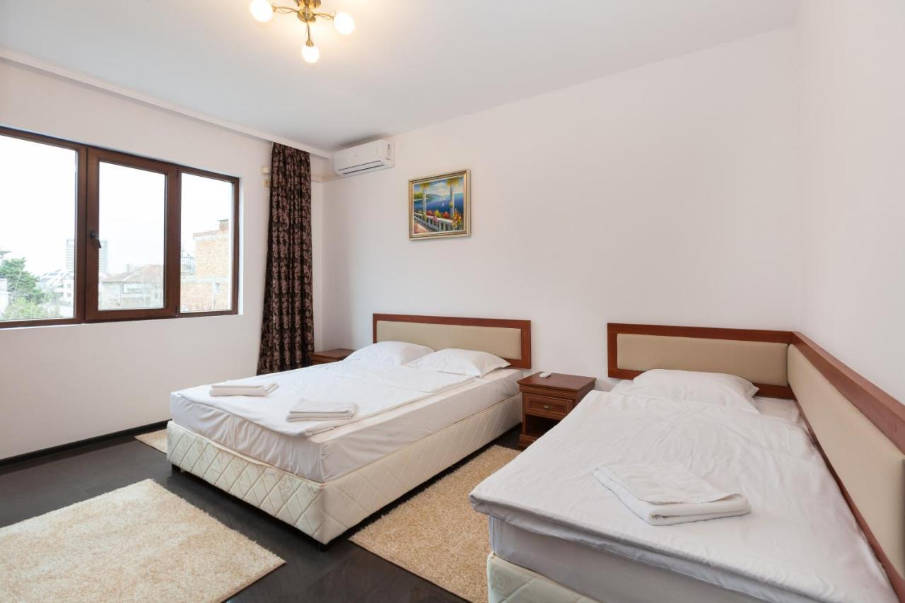 בורגאס Central Beach Guest Rooms מראה חיצוני תמונה